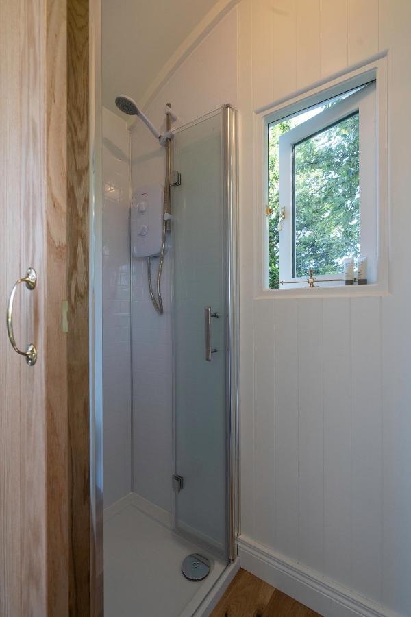 Bannfield Shepherds Hut Ballymoney Exterior photo