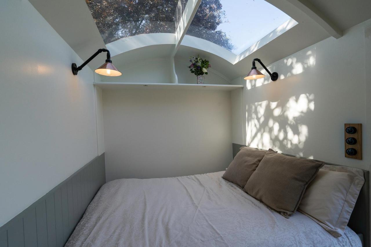 Bannfield Shepherds Hut Ballymoney Exterior photo